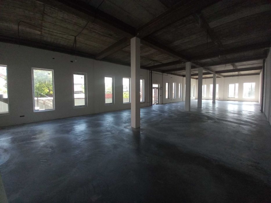 Spațiu comercial sau birouri Burdujeni demisol+parter 460 mp. 8E/mp.