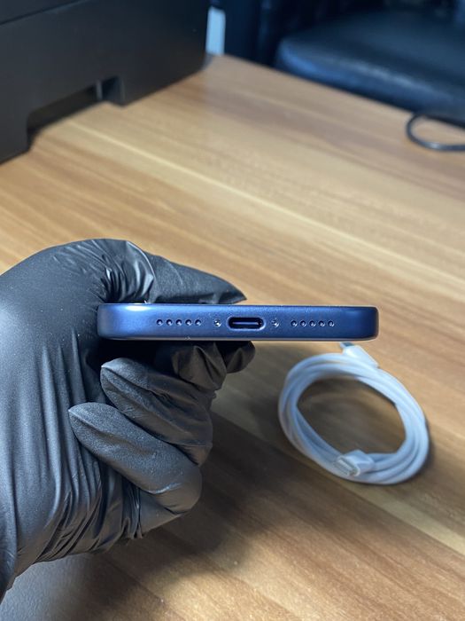 iPhone 17 Pro• 256 GB • Deep Blue