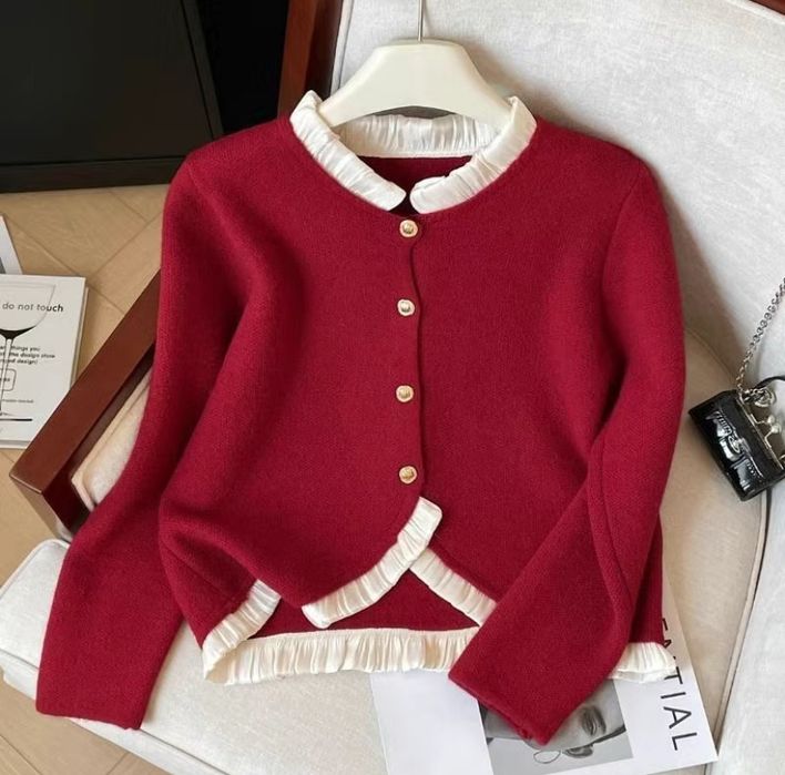 платья разные, кофты, вечернее платье