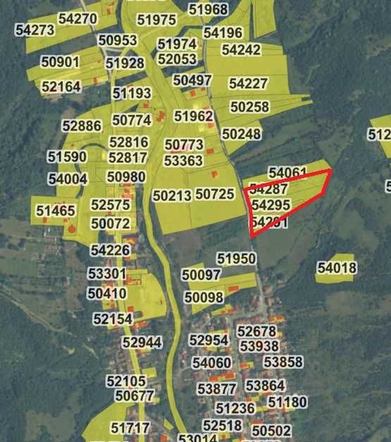 Teren intravilan de vânzare în localitatea Eșelnița, strada Salcamilor
