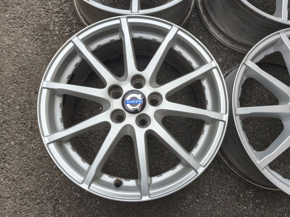 Волво/Volvo; 17 цола - 5х108;  4 бр. лети джанти