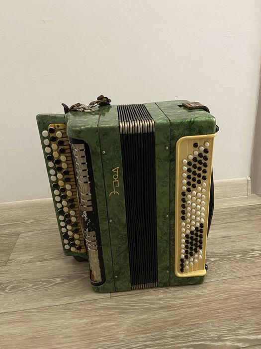 Продам Баян срочно