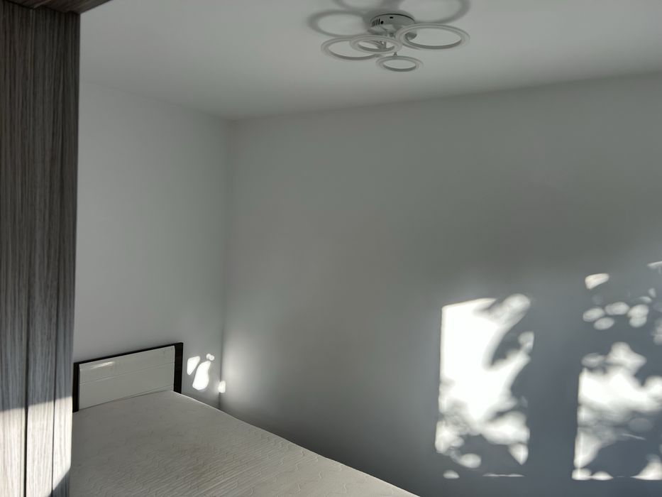 Inchiriez apartament