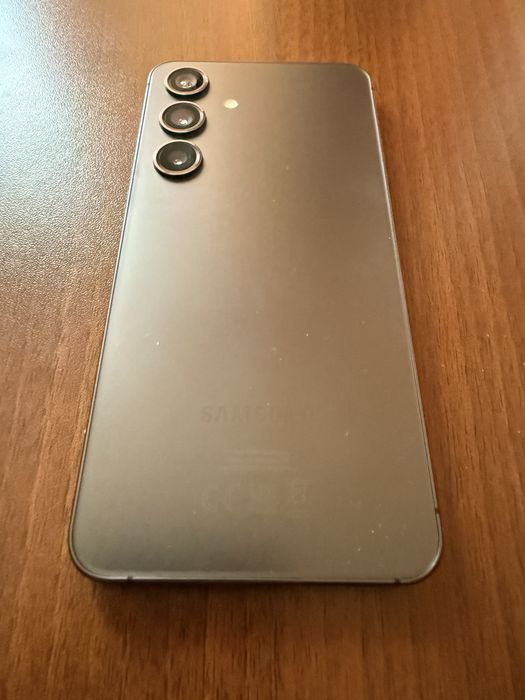 Samsung S24 impecabil