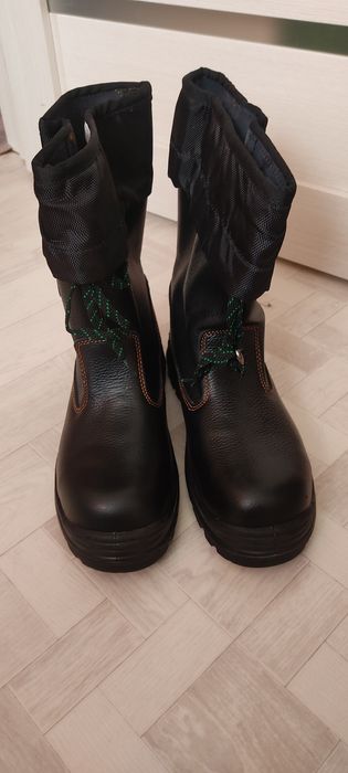 Продам сапоги НОВЫЕ