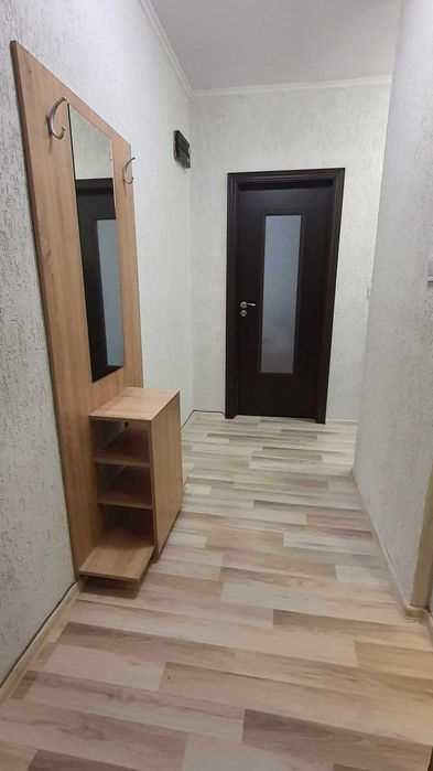 Дава се под наем Двустаен апартамент в Търговище, Запад 2 - 65 кв.м за 255 € - Снимка #4