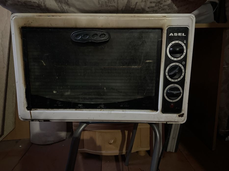 Продам печь для выпечки. .