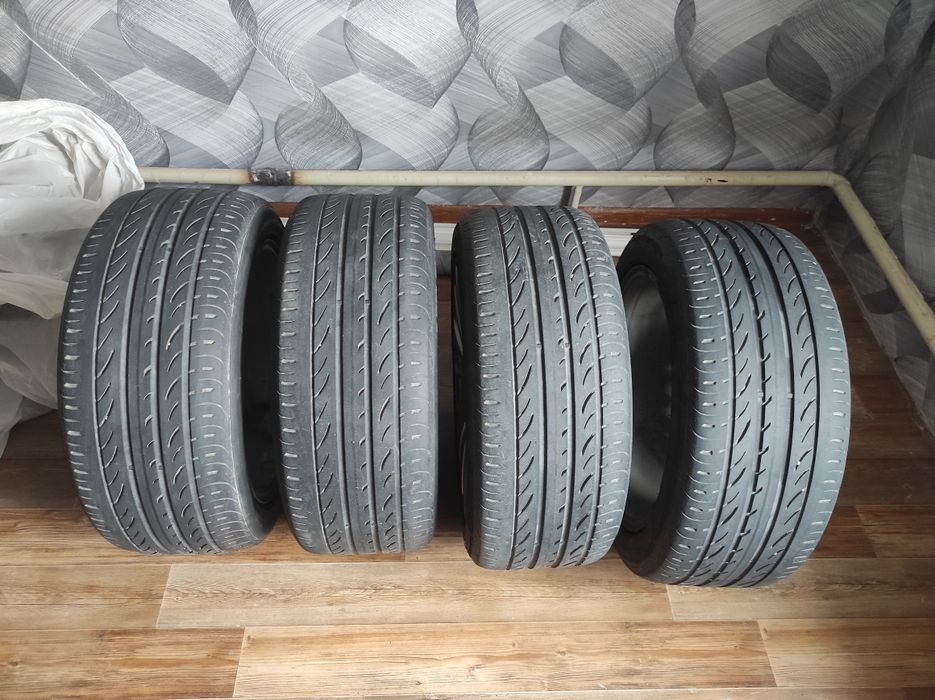 Диски 245/45/18 с летней резиной.