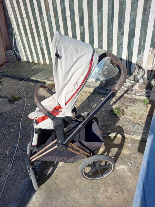 коляска детская прогулочная