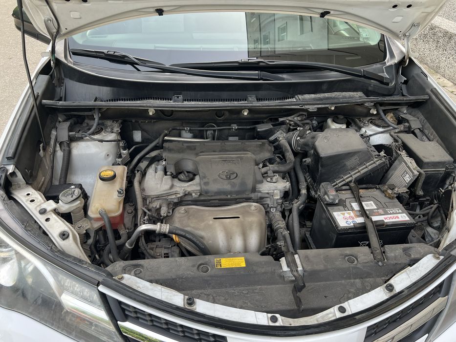 Тойота RAV 4 2,5XLE