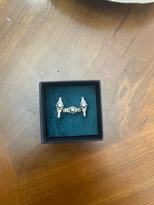 Нежный комплект золота