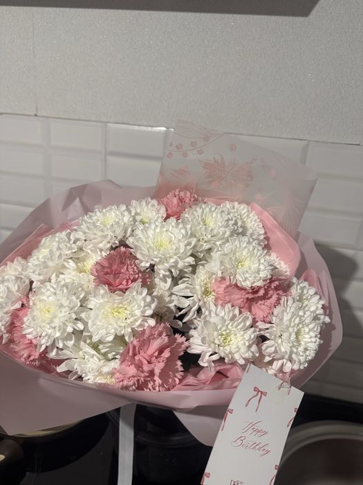 Цветы свежие, долго будет стоять