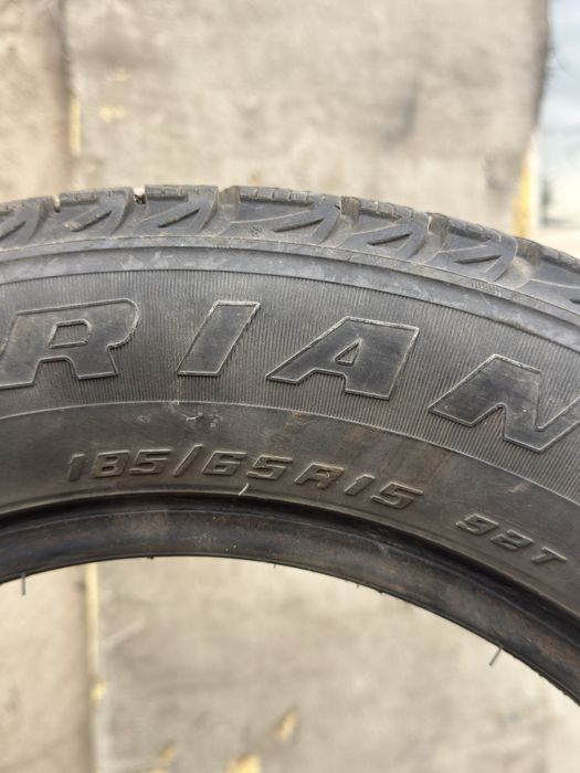 Продам зимние шины 185.65.R15