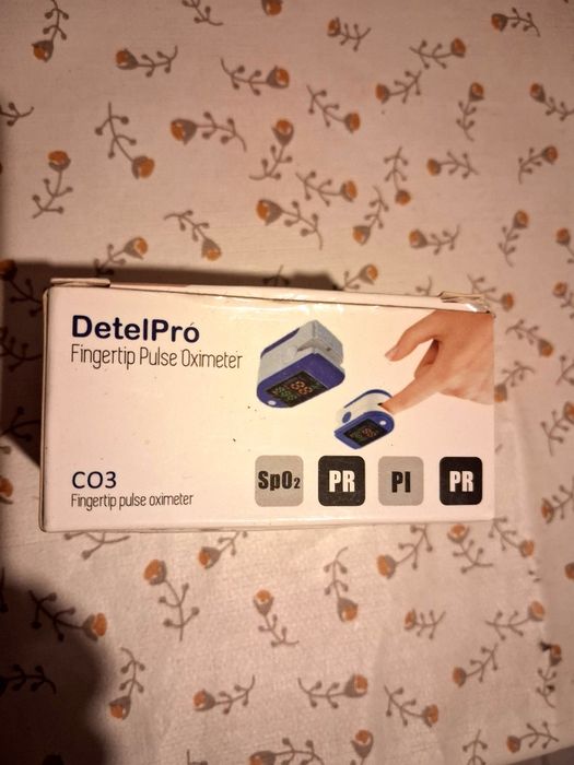 Пръстов оксиметър Detel pro