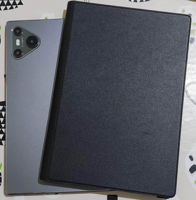 Планшет большой отлично работает