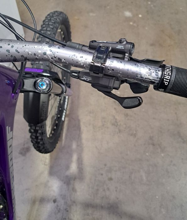 Nukeproof Giga 297 Fast Edition