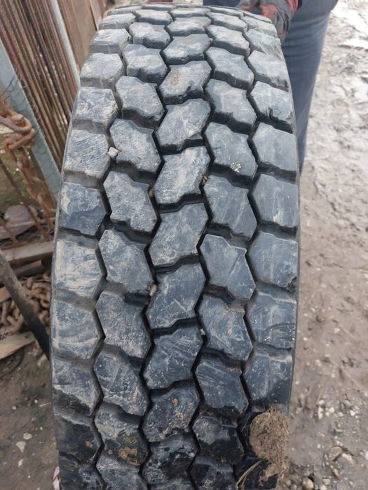 anvelope 1000, 1100, 1200, 900 R20-R22.   295/80R22.5    315/80 R22.5