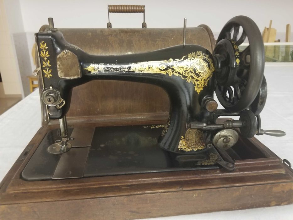 Шевна машина Сингер, ръчна