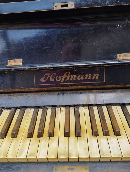 Пияно Hofmman M.ZADIFOKOFF, Legoue27,Sofia