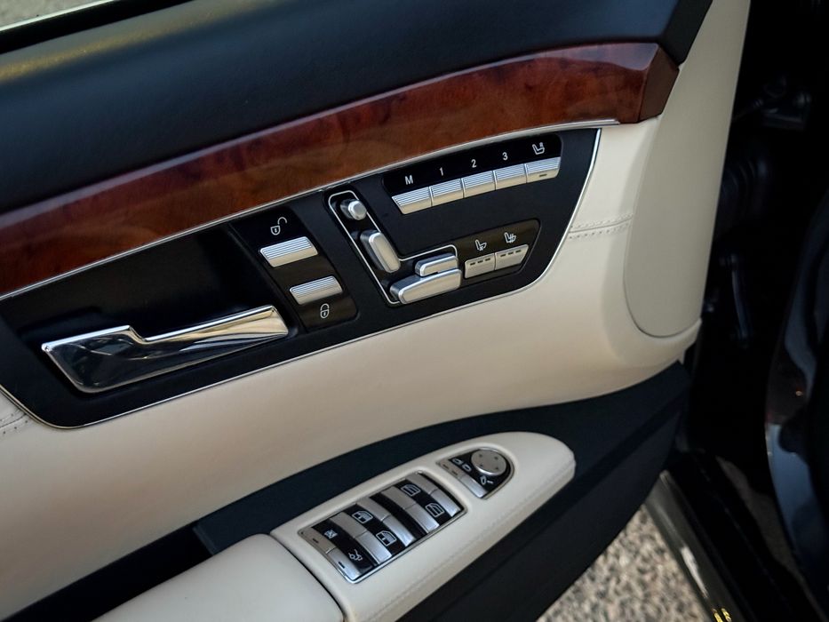 Mercedes S-class W221