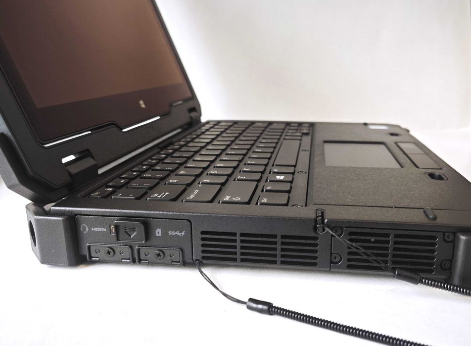 Laptop nou 2-in-1 Dell Rugged pentru condiții extreme