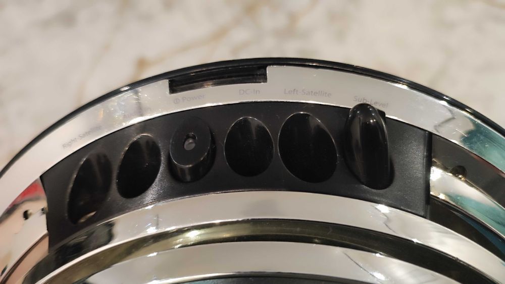 Sistem JBL 2+1 speaker si subwoofer