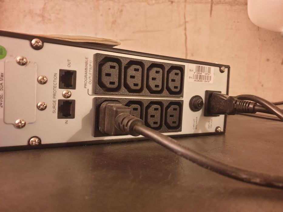 Ups aeg b1000 pro, unda pura