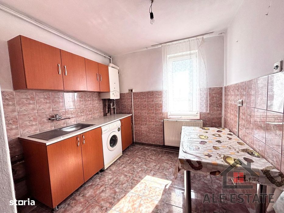Garsoniera de vanzare, 31,6 mp, etaj 3, zona Tineretului- Turda