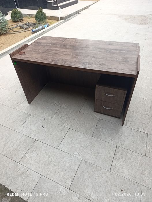 Продам офисный стол