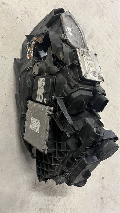 3G1941081G 3G1941082G VW Passast B8 LED матрични фарове за части