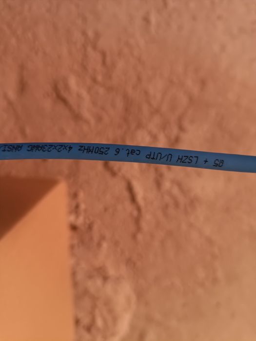 Cablu UTP CAT6 LSZH rola de 305m