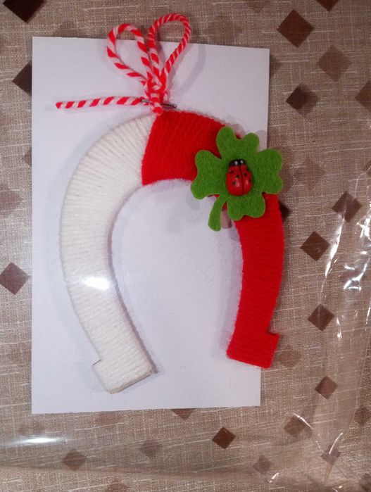 Продавам голями домашни Мартеници