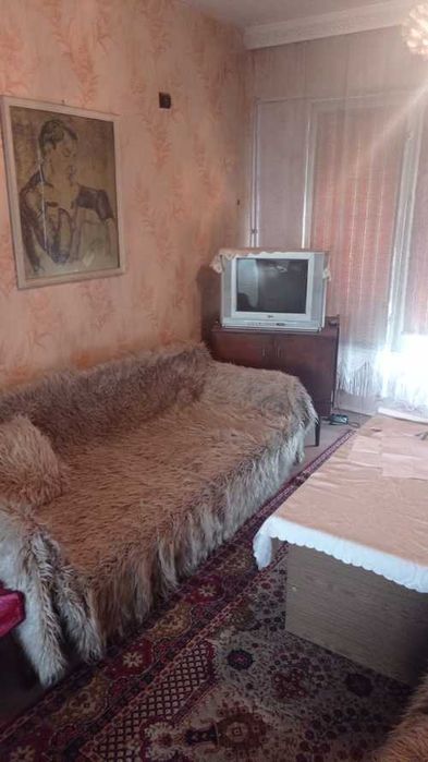 Продава 3-стаен апартамент в кв. Добруджански