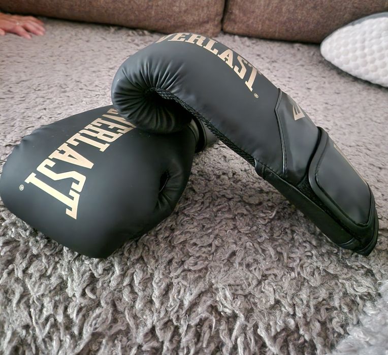 Mănuși box Everlast Elite - stare foarte buna, mărime universala