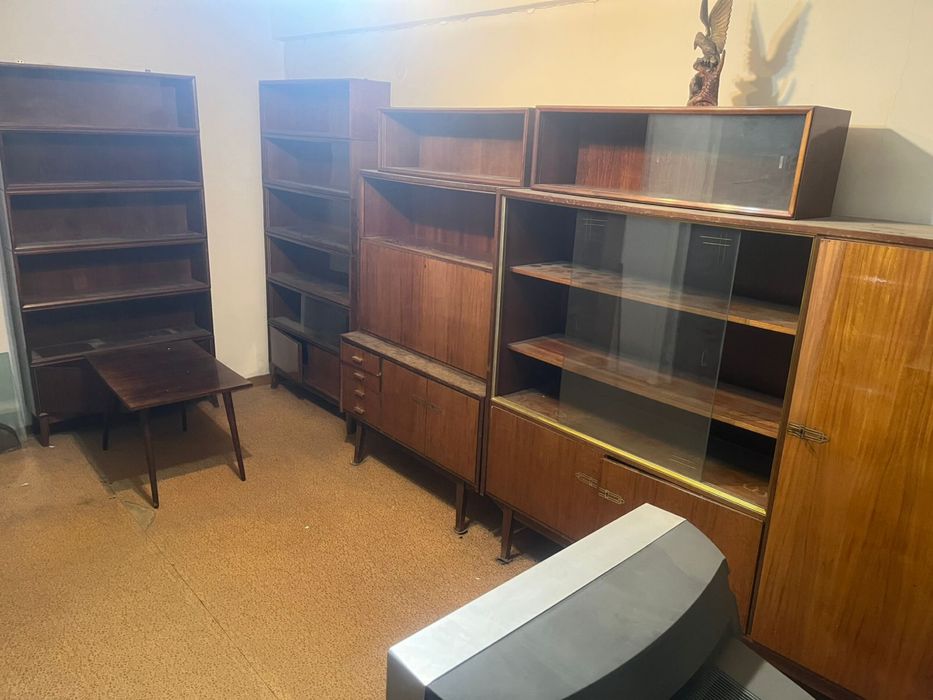 Винтажная мебель из натурального дерева