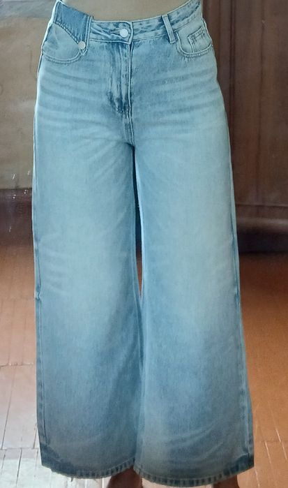 Продам новые джинсы