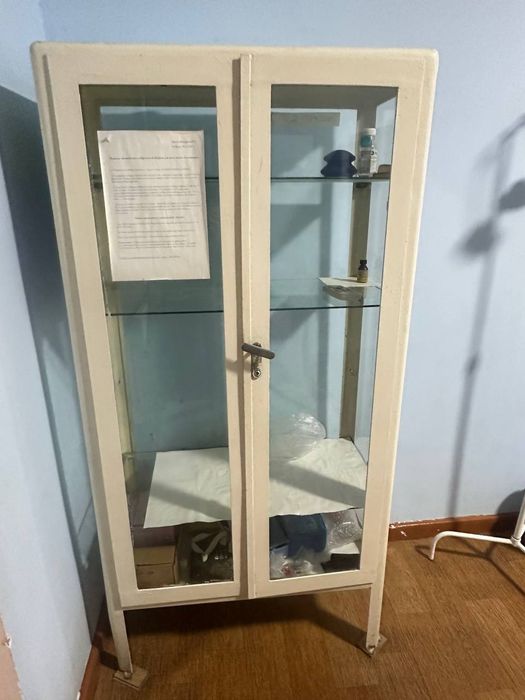 Ящик железный с крышкой