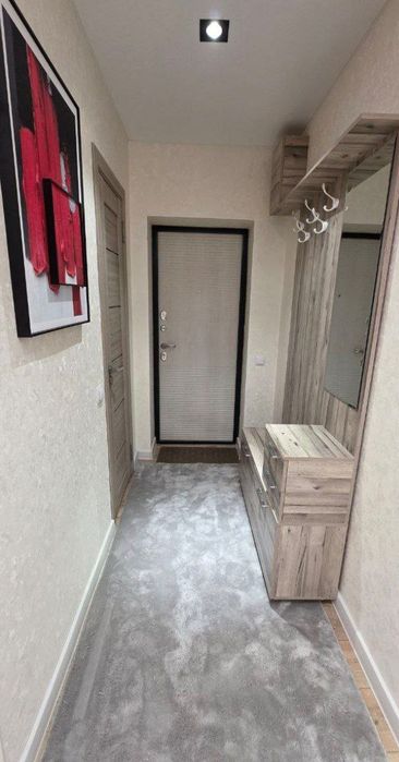 Новза Метро 3/3/4 Янги ремонт хеч ким яшамаган