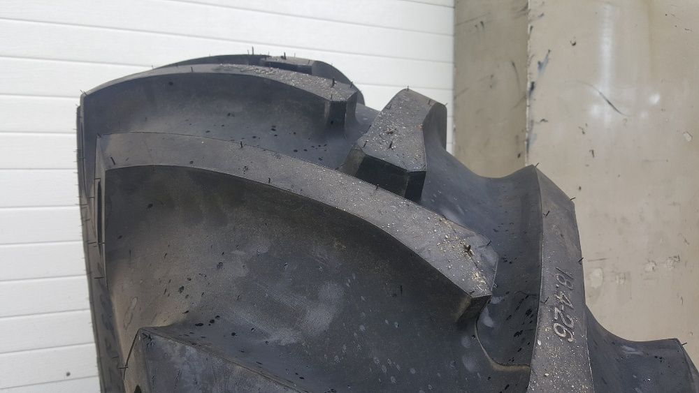 18.4-26 Cauciucuri noi pentru taf tractor combina BKT 14 pliuri India