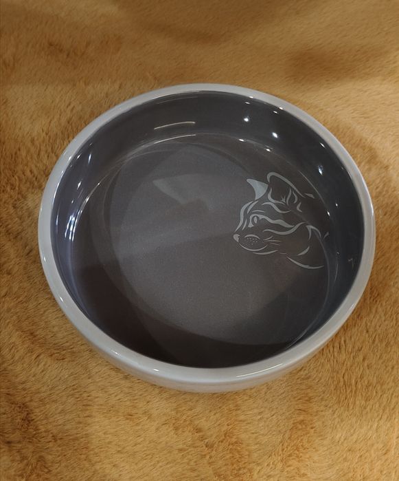 Керамическая миска для кошек ,миски
