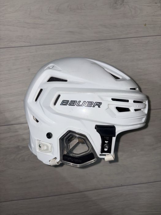 Хоккейный шлем Bauer re-akt 150
