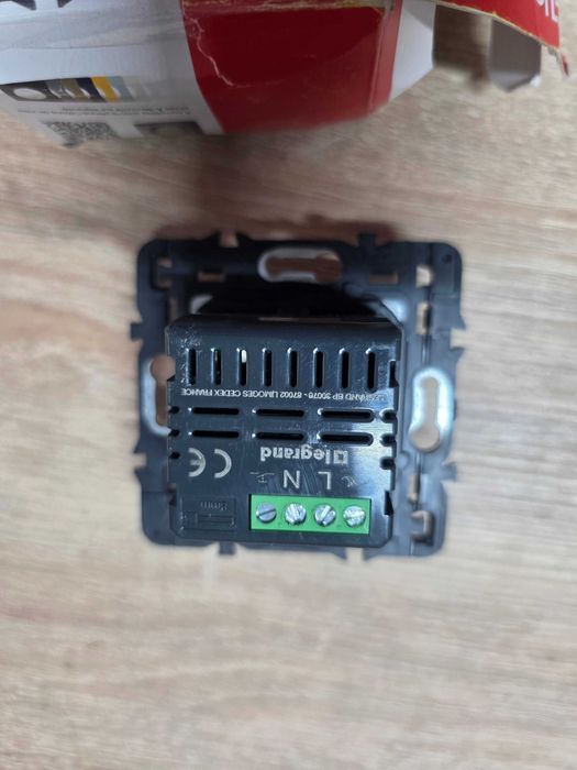 Legrand 774263 Dimmer cu buton rotativ Valena, alb, 2 fire