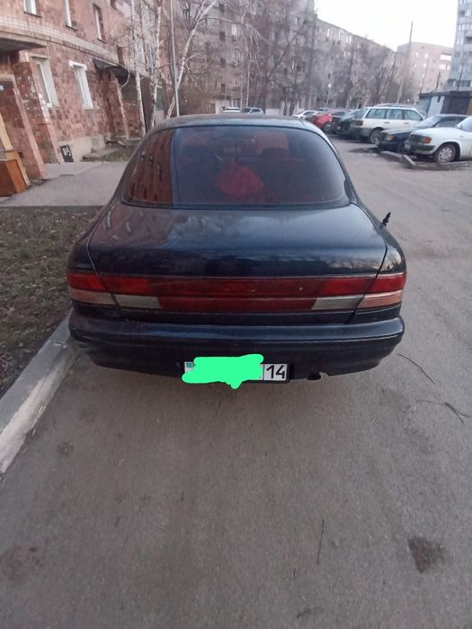 Продам ,Nissan Maxima 1995 года . Объёмом 2.0