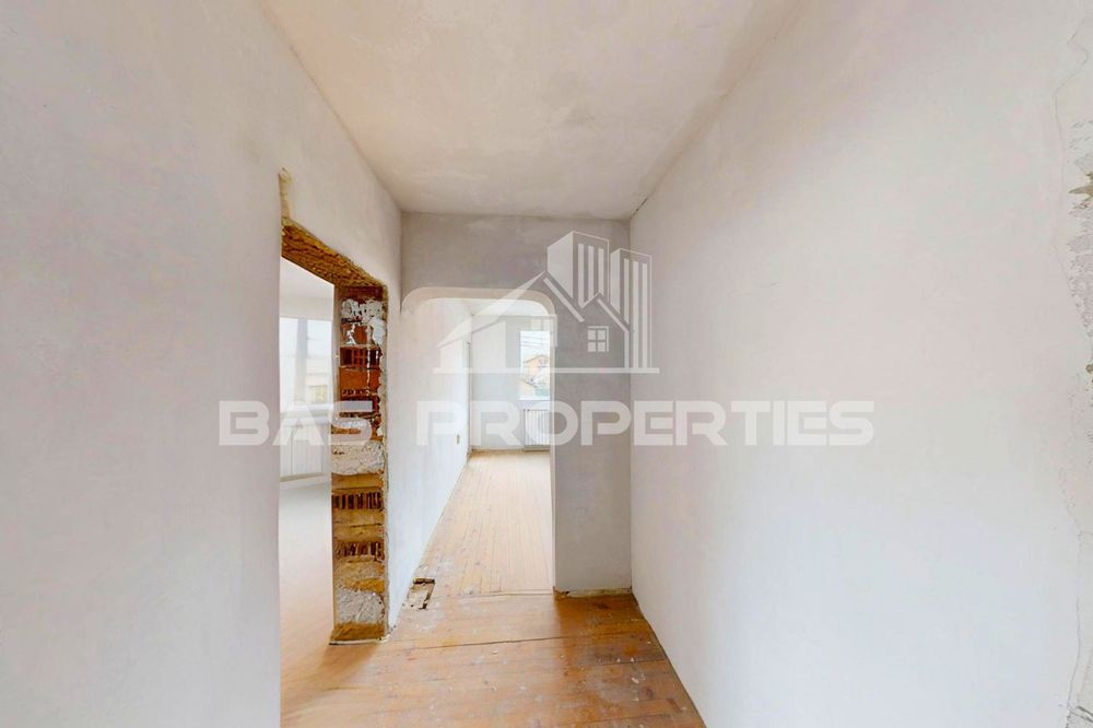 Къща в София-с.Мрамор площ 265