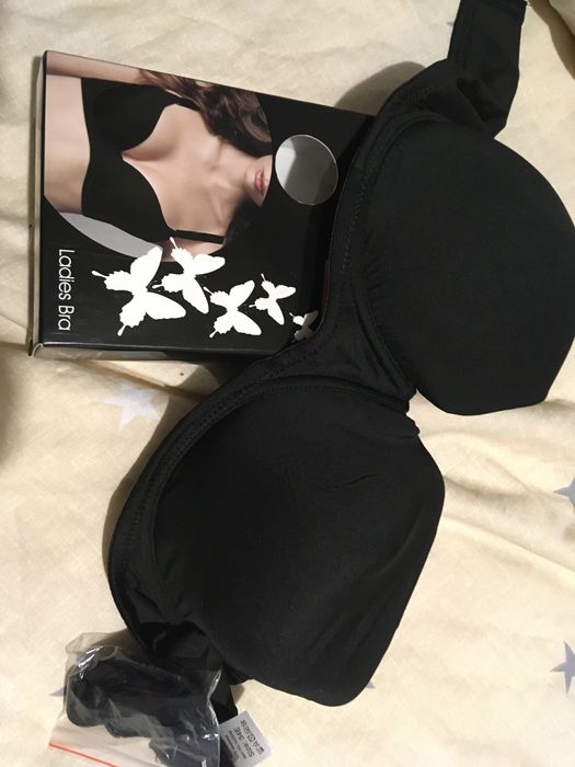 Нов сутиен с размер 34 Е