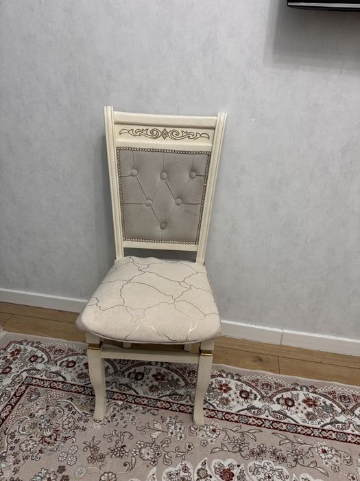 Стулья для гостинной