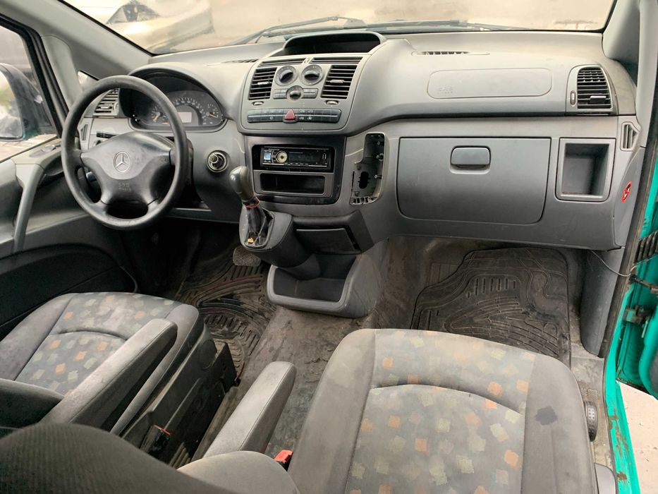 Dezmembrez Vito/Viano 115CDI W639 Automat OM646 Haion/Usi/Aripa
