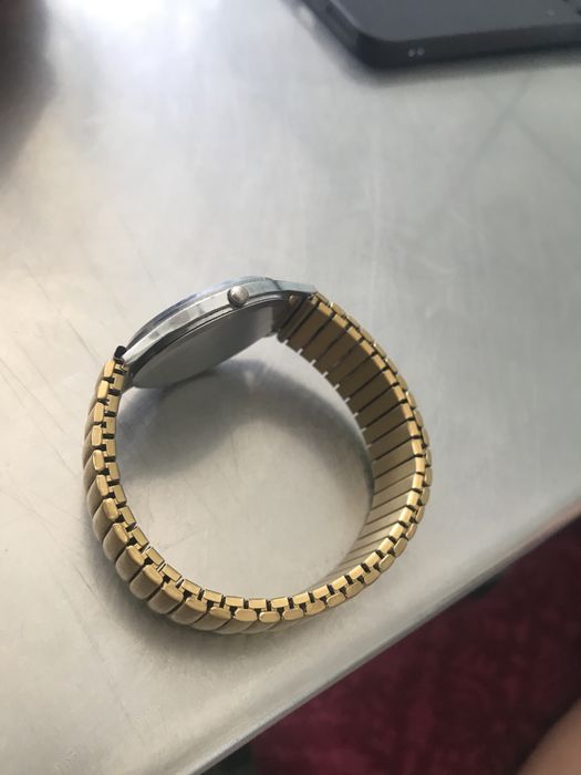 Ceas SK quartz cu tenta de aur