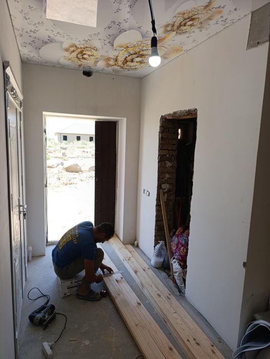 Shovot tumanida ot qormada kirgoq boyi maxallasi 200 kv uylar sotiladi