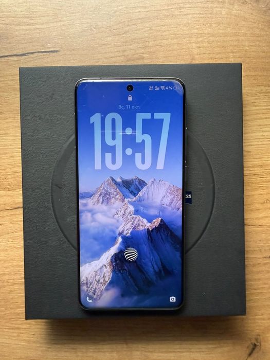 Vivo x200 pro 256/12 CHN/китайское